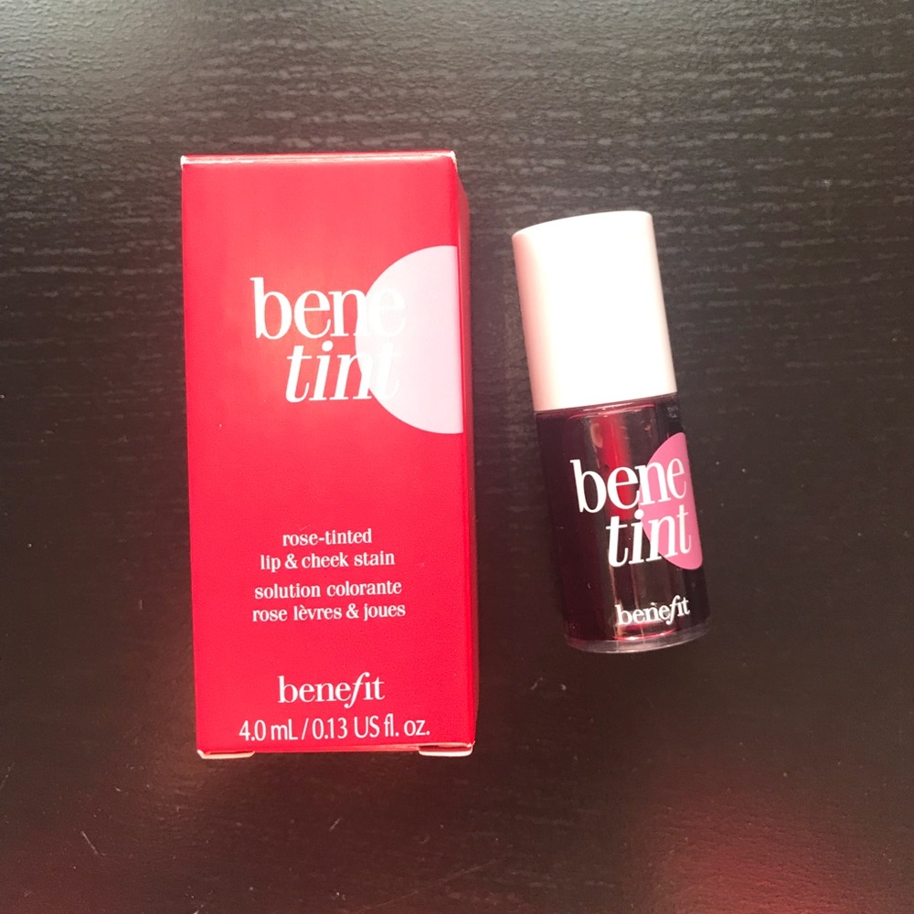 Deluxe Benefit’s Benetint - A lip and cheek stain
